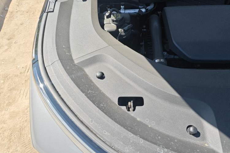 Used Li Auto L8 2023 Air model Engine Bay Right