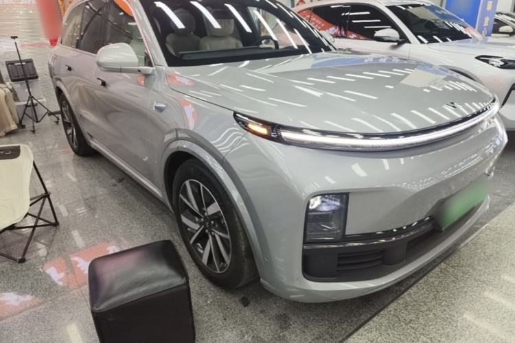Used Li Auto L8 2023 Pro Model Exterior 1