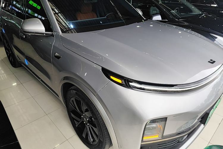 Used Li Auto L8 2023 Pro Model Exterior 1