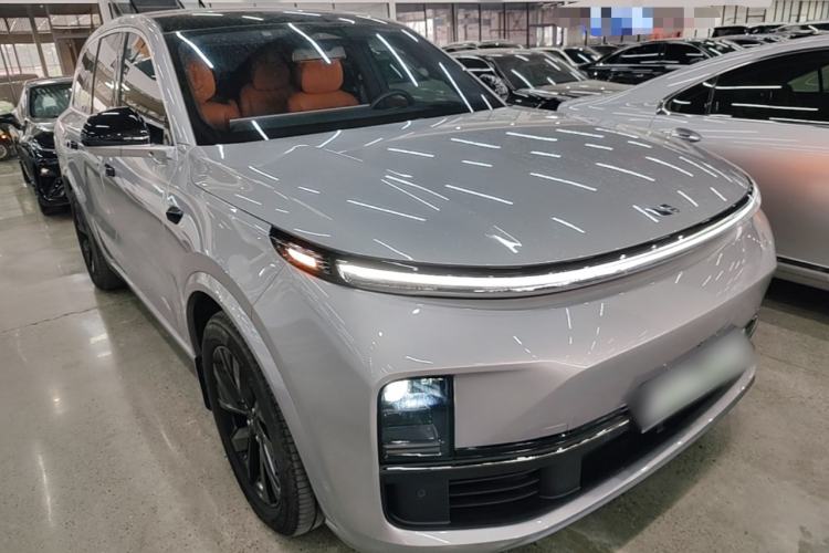 Used Li Auto L8 2023 Pro Model Exterior 1