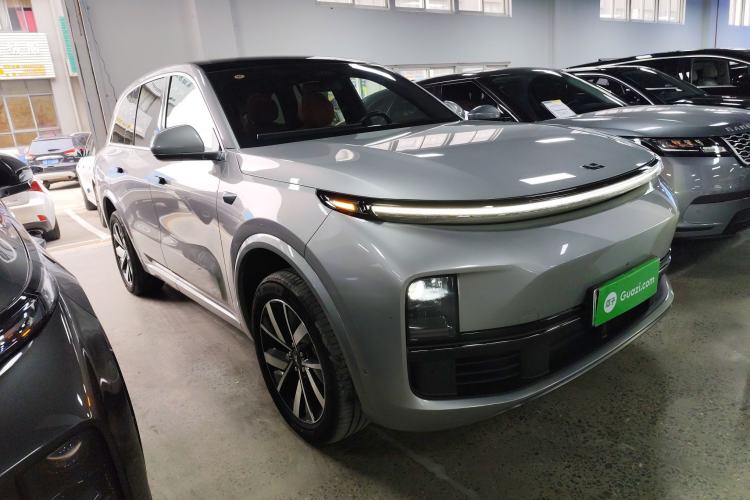 Used Li Auto L8 2023 Pro Model Exterior 1