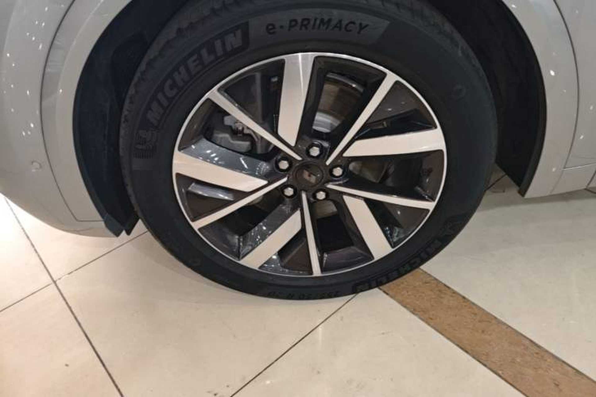Used Li Auto L8 2023 Max model Exterior 1