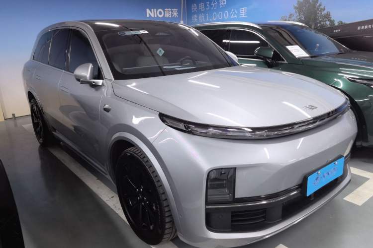 Used Li Auto L8 2023 Pro Model Exterior 2