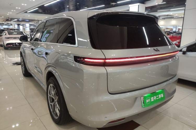 Used Li Auto L8 2023 Air model Exterior 2
