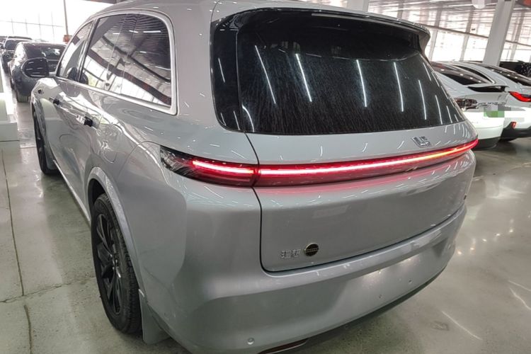 Used Li Auto L8 2023 Pro Model Exterior 2