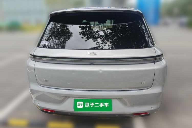 Used Li Auto L8 2023 Pro Model Exterior 4
