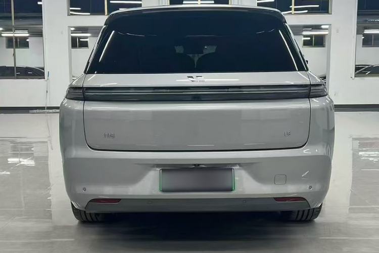 Used Li Auto L8 2023 Pro Model Exterior 5