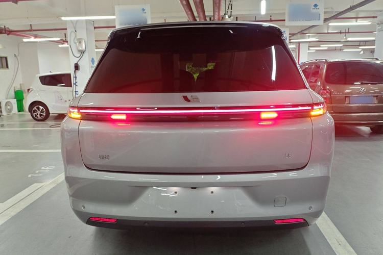 Used Li Auto L8 2023 Pro Model Exterior 5