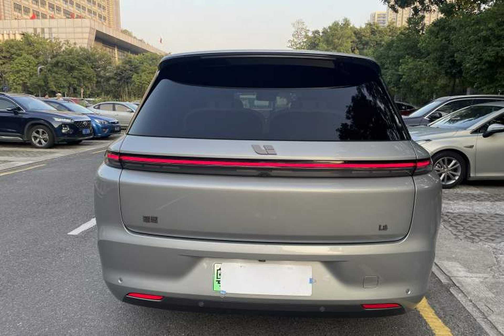 Used Li Auto L8 2023 Max model Exterior 9