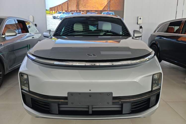 Used Li Auto L8 2023 Pro Model Front