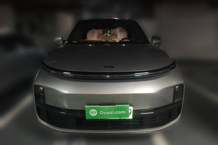Used Li Auto L8 2023 Pro Model Front