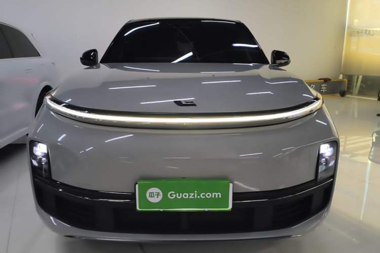 Used Li Auto L8 2023 Pro Model Front