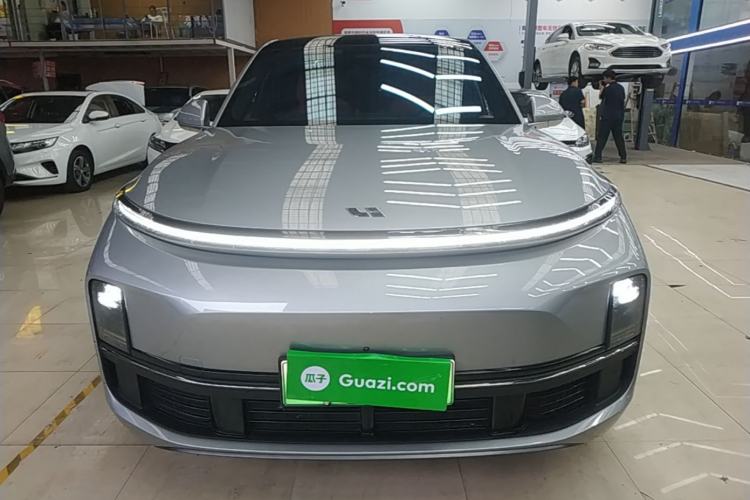 Used Li Auto L8 2023 Pro Model Front