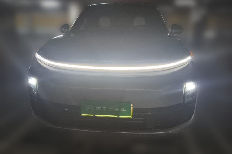 Used Li Auto L8 2023 Pro Model Front