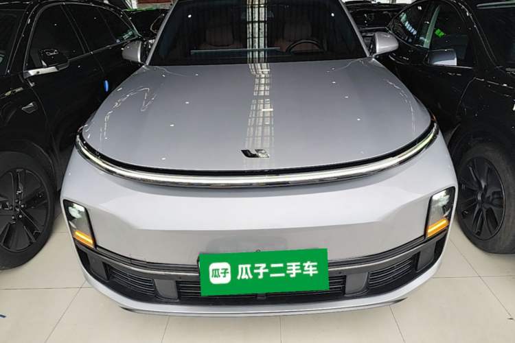 Used Li Auto L8 2023 Pro Model Front