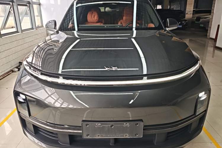 Used Li Auto L8 2023 Pro Model Front