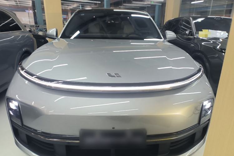 Used Li Auto L8 2023 Pro Model Front