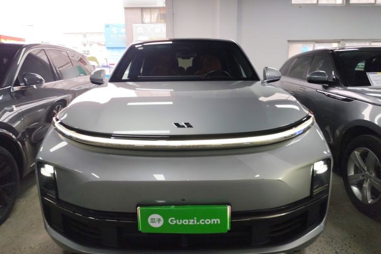Used Li Auto L8 2023 Pro Model Front