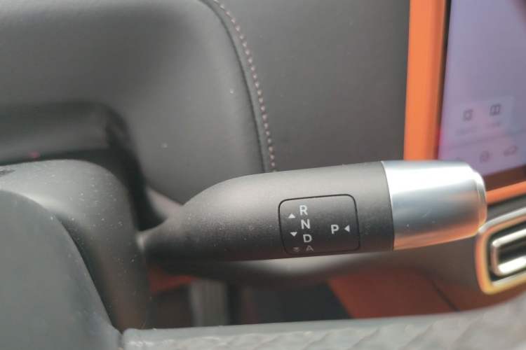 Used Li Auto L8 2023 Max model Gear Lever