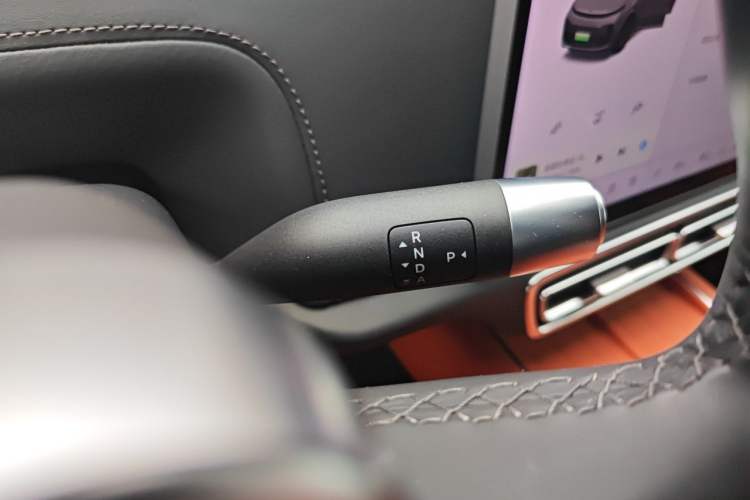 Used Li Auto L8 2023 Pro Model Gear Lever