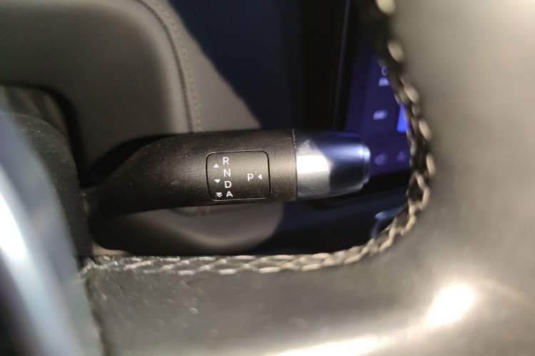 Used Li Auto L8 2023 Pro Model Gear Lever