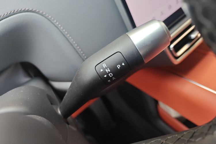 Used Li Auto L8 2023 Pro Model Gear Lever