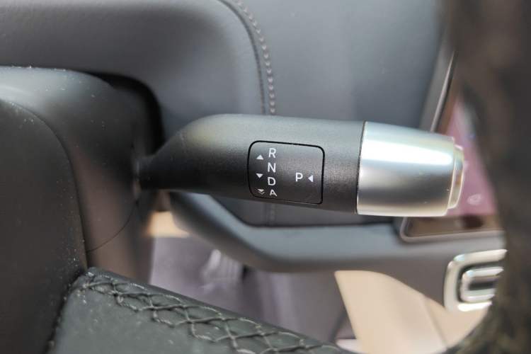 Used Li Auto L8 2023 Max model Gear Lever