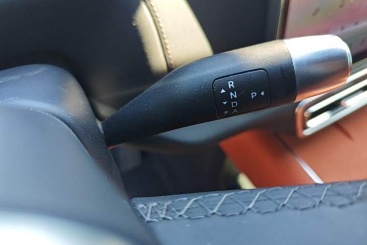 Used Li Auto L8 2023 Air model Gear Lever