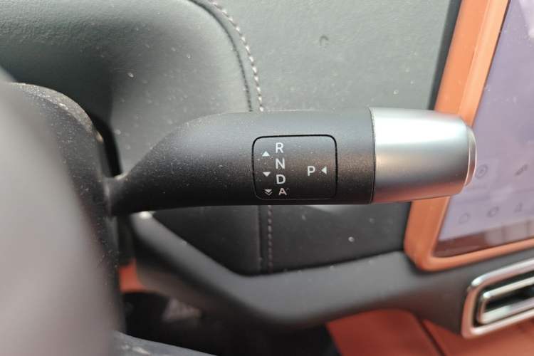 Used Li Auto L8 2023 Pro Model Gear Lever