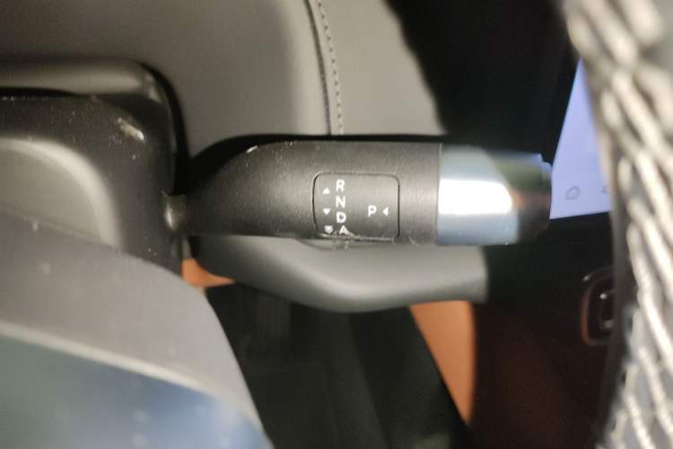 Used Li Auto L8 2023 Pro Model Gear Lever