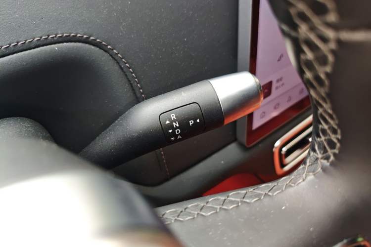 Used Li Auto L8 2023 Pro Model Gear Lever