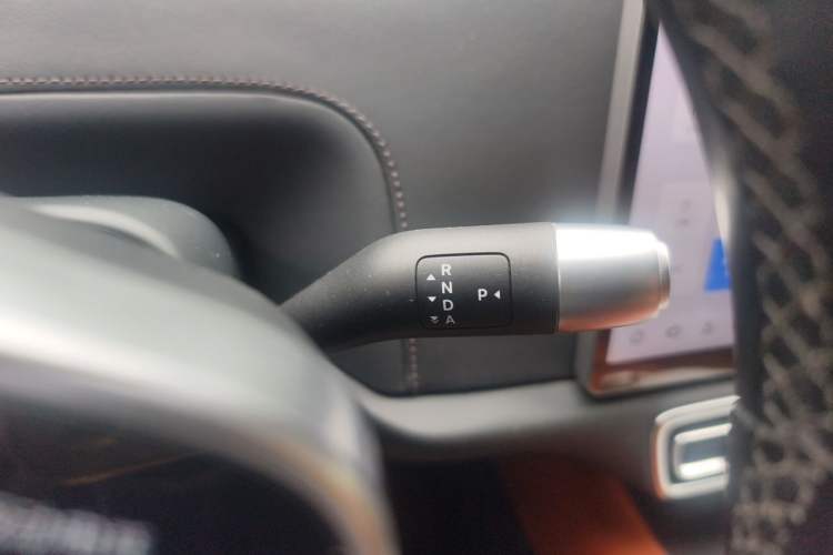 Used Li Auto L8 2023 Pro Model Gear Lever