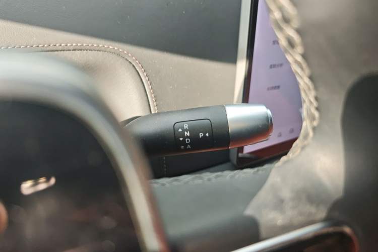 Used Li Auto L8 2023 Pro Model Gear Lever