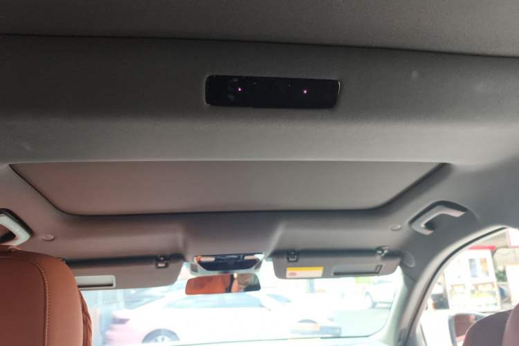 Used Li Auto L8 2023 Pro Model Headliner