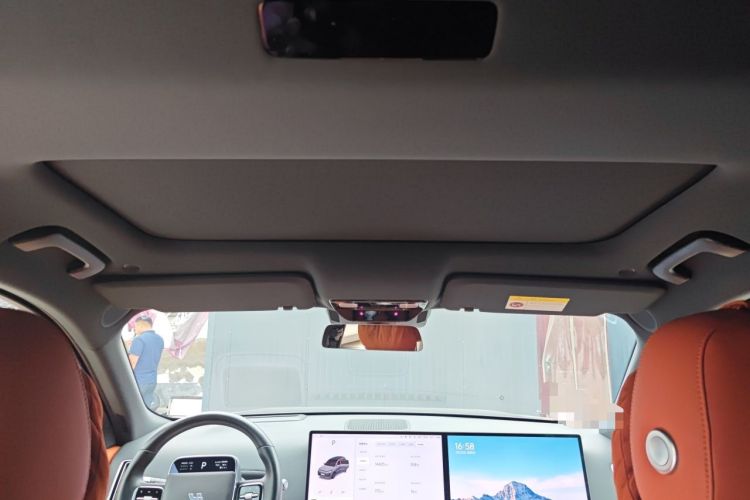 Used Li Auto L8 2023 Pro Model Headliner