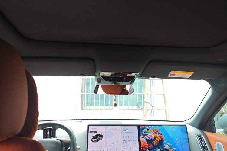 Used Li Auto L8 2023 Pro Model Headliner