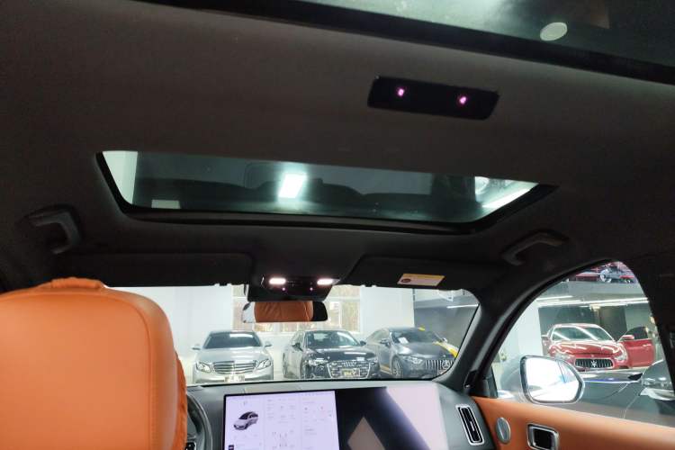 Used Li Auto L8 2023 Pro Model Headliner