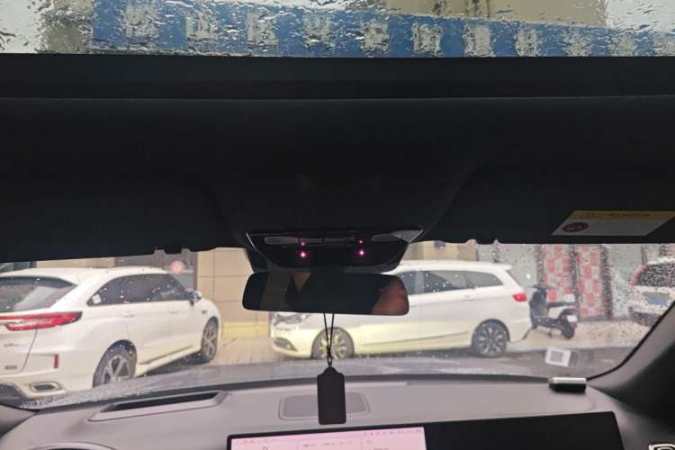 Used Li Auto L8 2023 Pro Model Headliner