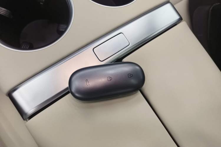 Used Li Auto L8 2023 Pro Model Interior 1