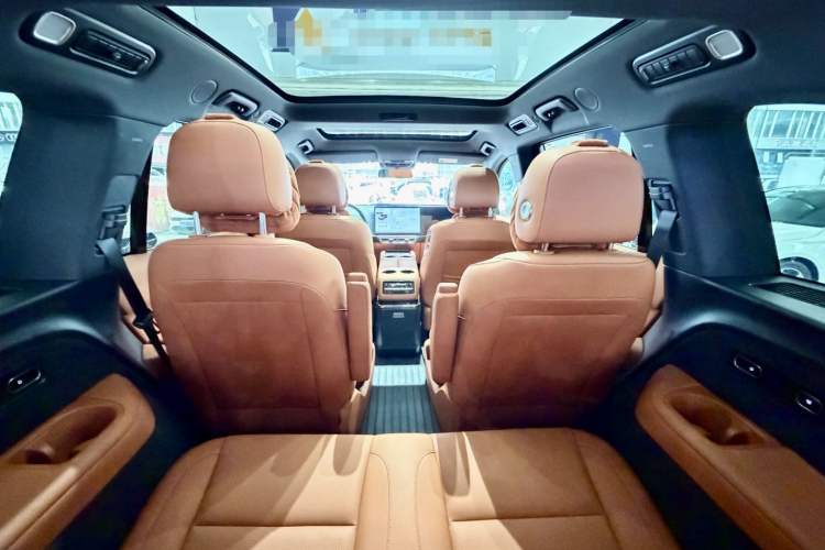 Used Li Auto L8 2023 Pro Model Interior 1