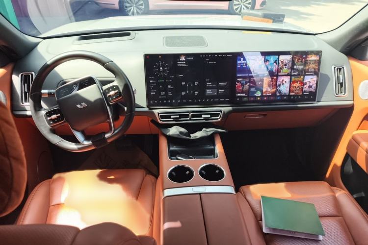 Used Li Auto L8 2023 Pro Model Interior 2