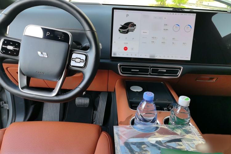 Used Li Auto L8 2023 Pro Model Interior 2