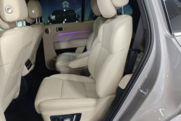 Used Li Auto L8 2023 Pro Model Interior 6
