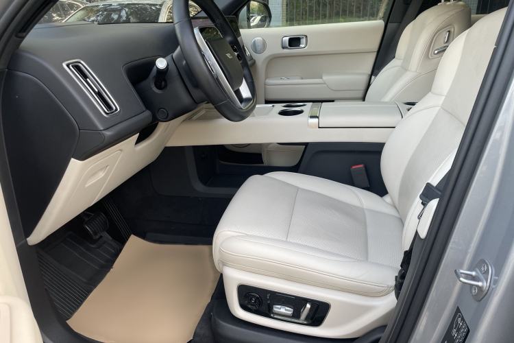 Used Li Auto L8 2023 Max model Interior 7