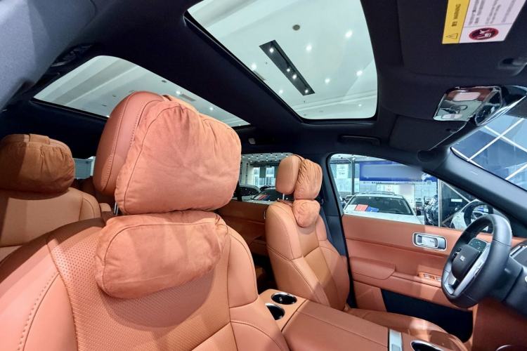 Used Li Auto L8 2023 Pro Model Interior 8