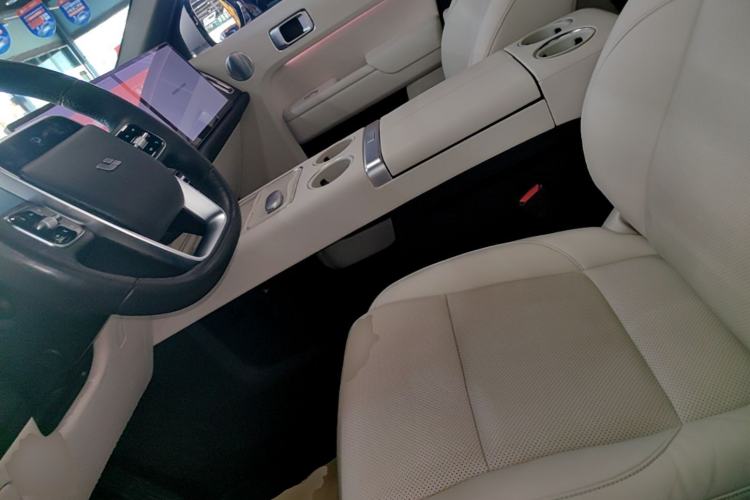Used Li Auto L8 2023 Pro Model Left Front Seat