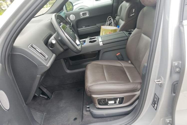 Used Li Auto L8 2023 Pro Model Left Front Seat