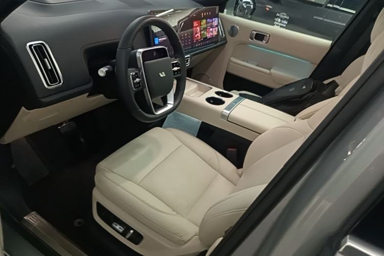 Used Li Auto L8 2023 Pro Model Left Front Seat