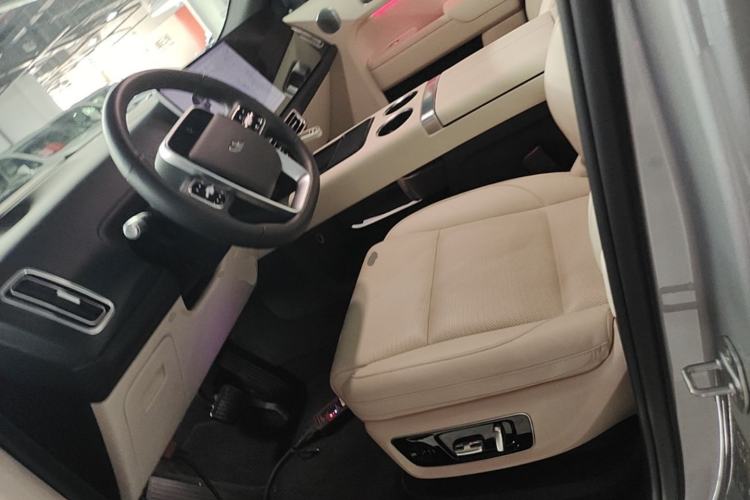 Used Li Auto L8 2023 Pro Model Left Front Seat