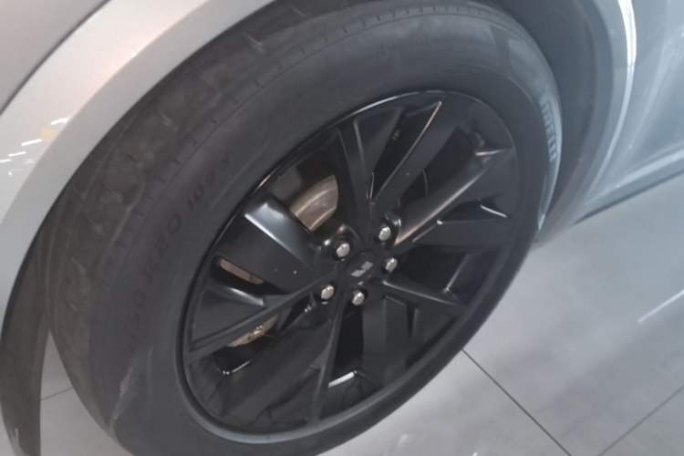 Used Li Auto L8 2023 Pro Model Left Front Wheel Hub